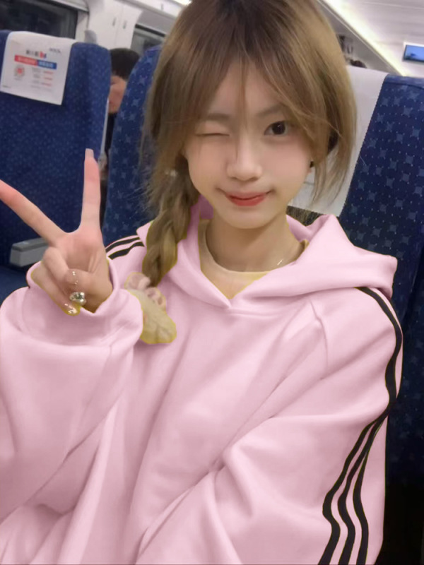 热卖爆款粉色三条杠连帽卫衣女初秋款2025新款穿搭美式款通勤风|undefined