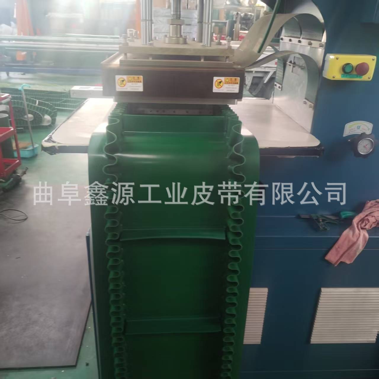 供应生产绿色PVC平面输送带 防静电耐磨耐高温运输带 3mm传送带