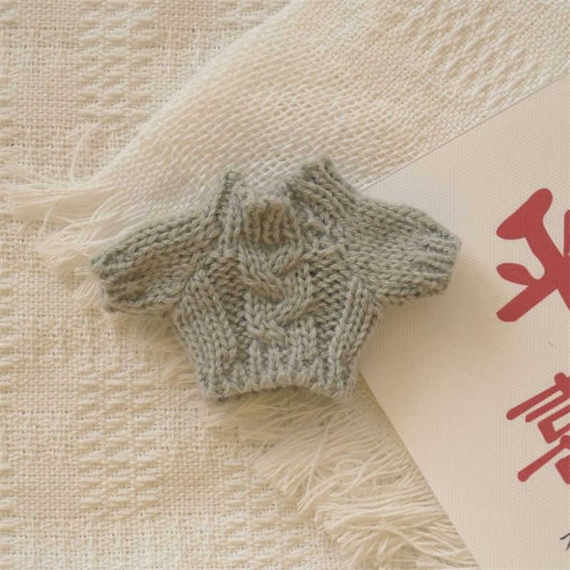 Venta caliente perro cabeza 14cm muñeco de peluche suéter colección de accesorios de ropa rabu ropa spot al por mayor