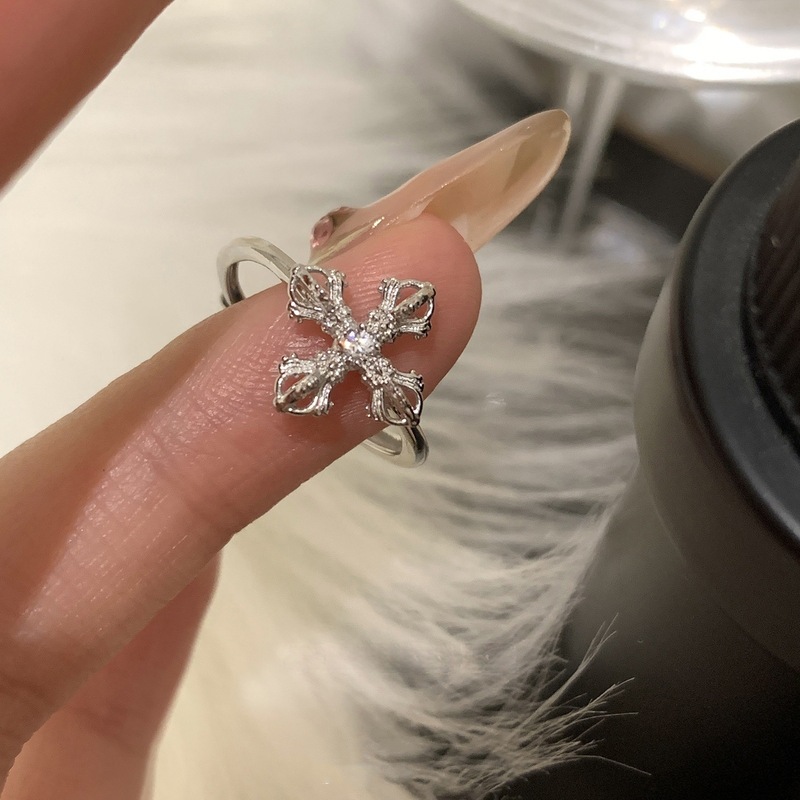 Xiaohongshu 新製品 S925 スターリングシルバーリング女性の夏インスタイルハイエンドニッチライト高級非退色シルバージュエリー|undefined