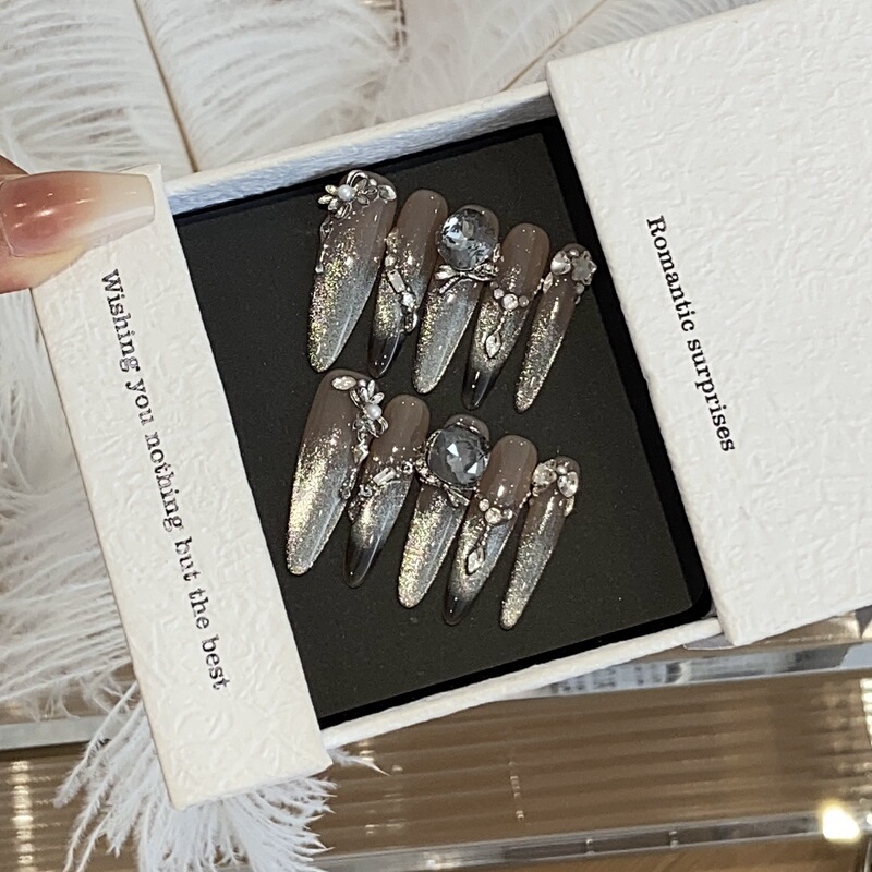 A Manicure Light Luxury High Sense Square Diamond Flash Side Light French Cat's Eye Peach Black Peach Skillful Wear Armor Patch