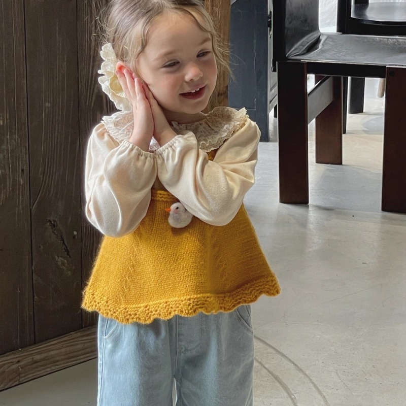 クリームセット 2025 秋女の子トレンディな甘くてかわいい小さなアヒルニットベスト女の赤ちゃん人形襟底シャツ|undefined