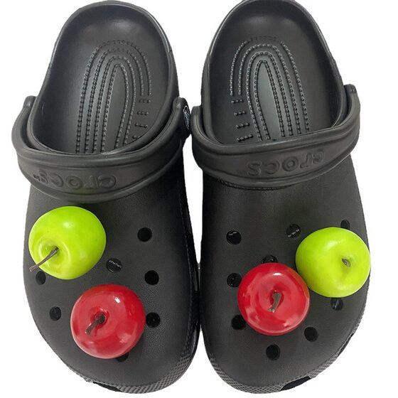 DIY Shoes Flower Hole Shoes Shoe Buckle Cute Creative Three-dimensional Apple Accessories Removable Flower Shoes Cartoon Decoration Accessories