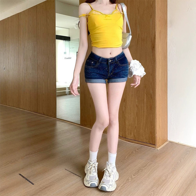 American-style hot girl rhinestone-embellished rolled hem denim shorts for women, new summer slim-fit low-waist hip-hugging hot pants