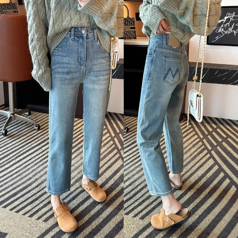 Small Straight-leg Jeans Women's Summer Nine-point New Pear-shaped Body Slimming High Waist Pipe and French Stick Pants for Niche Small Straight-leg Jeans Women's Summer Nine-point New Pear-shaped Body Slimming High Waist Pipe and French Stick Pants for Niche