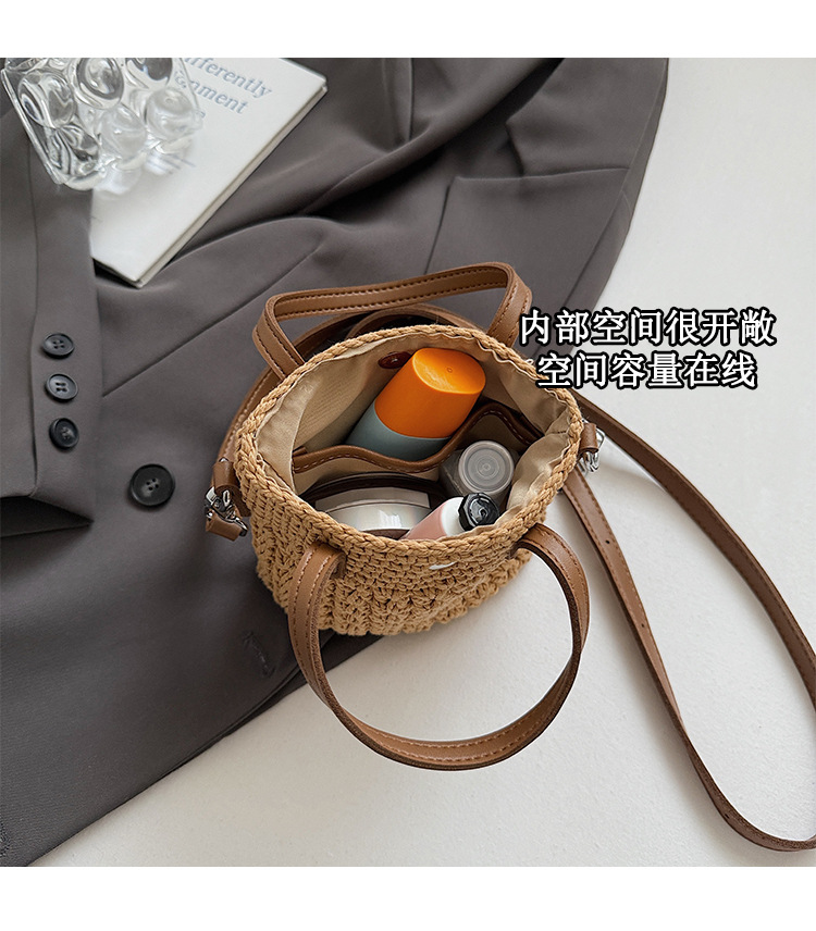 Hand-woven straw bag for women's summer 2025 new style super popular crossbody bag Korean version beach vacation mobile phone bag undefined