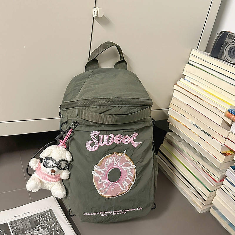 小型軽量ドーナツ刺繍巾着バッグ、小さくて可愛らしいリュックサック、アウトドア旅行やレジャーに最適なバックパック|undefined