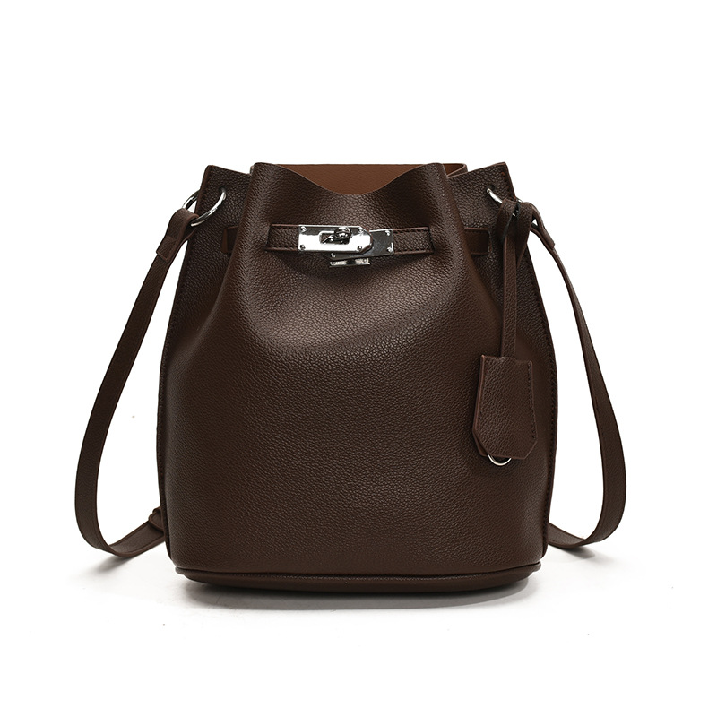 Bolsa de balde de invierno para mujeres, nuevo tipo de bolso de transporte público, bolso retro de hombro único, bolso de brazo de alta calidad, bolso de mujer casual