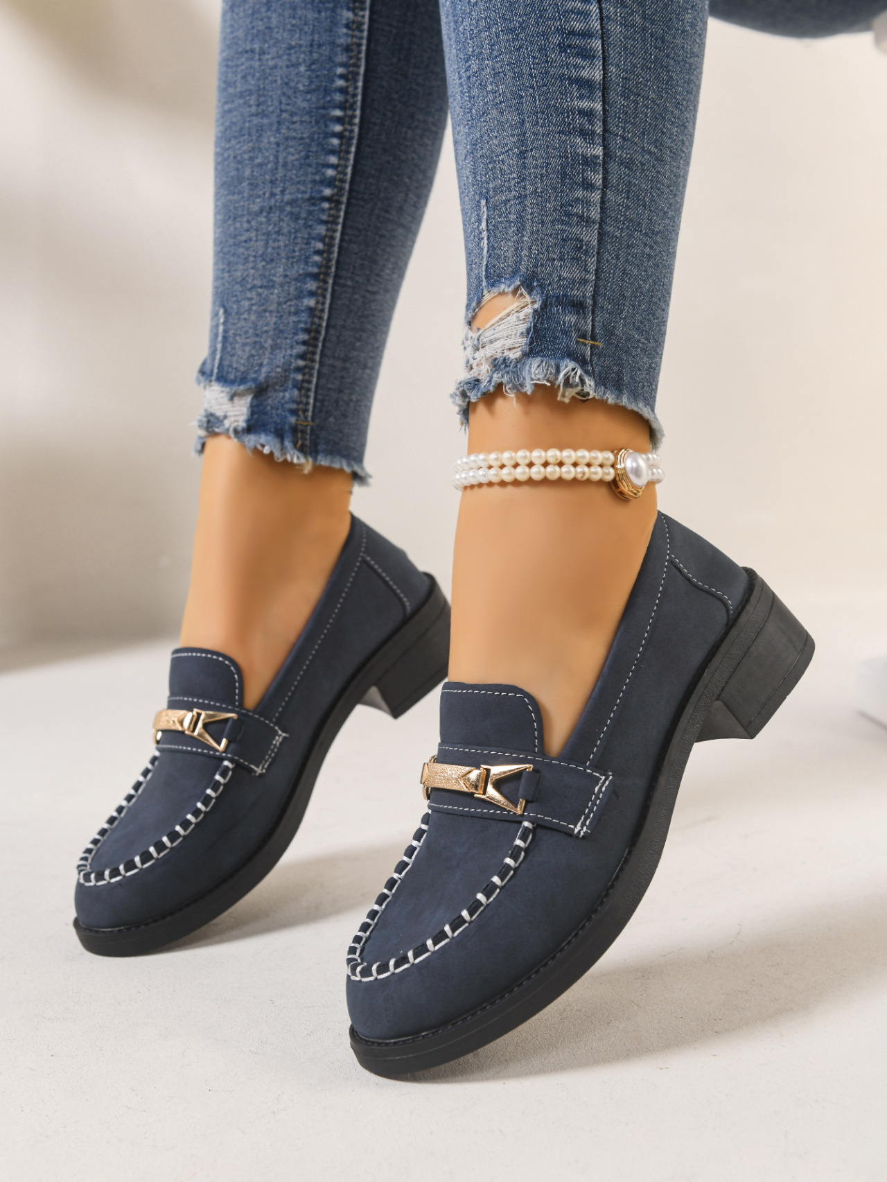 Dames loafers met metalen ketting en luipaardprint_voghion.com