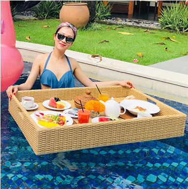 Bali Internet celebridad flotante bandeja redonda ratán cesta en forma de corazón B & B hotel villa piscina plato de cena