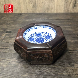 木质工艺品;经络保健器材;美发梳