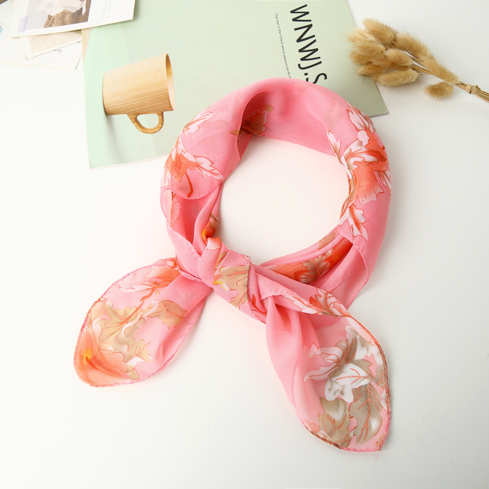 Guofeng small square Joker women's printed scarf scarf scarf fashion commuter scarf scarf factory wholesale direct sales