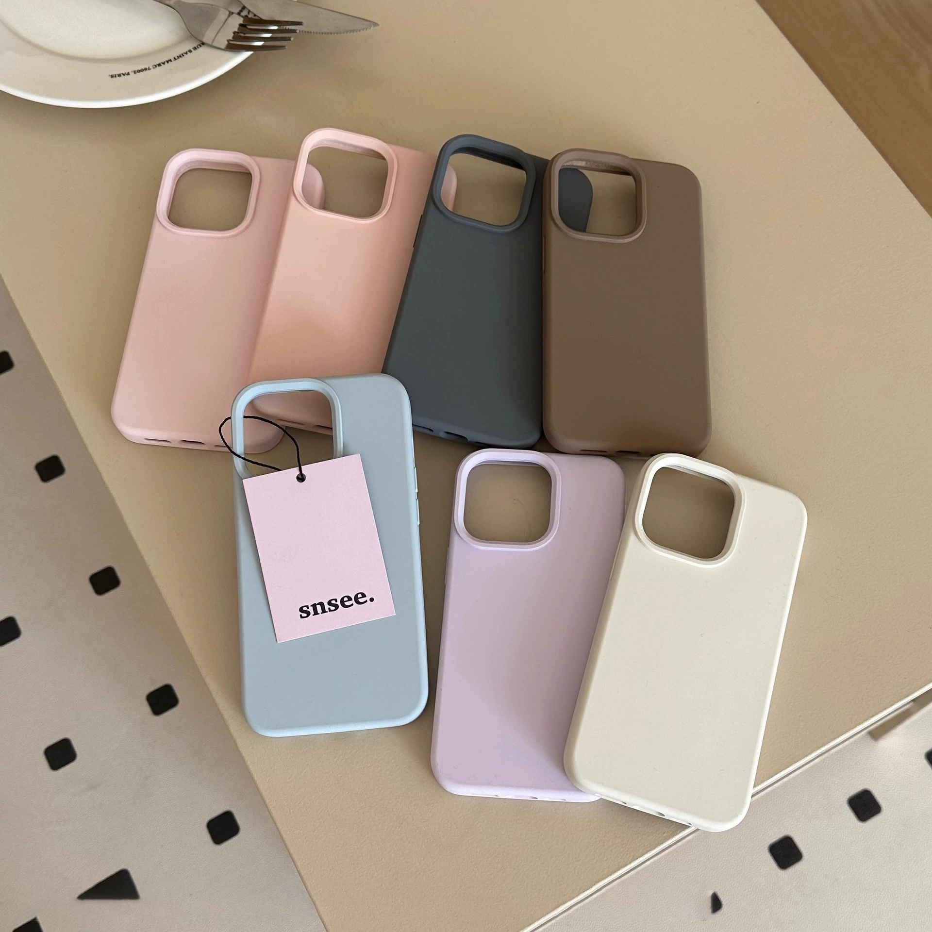 Чехол для телефона (Apple), совместим с iPhone 17, 16, 15, 13, 12, 11 — силикон, мягкая на ощупь, разные цвета