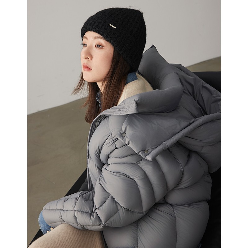 Ultra-Light” Puff“ Seamless Fluffy down Jacket Short Outwear Winter Women's New High-End Warm Hooded Casual