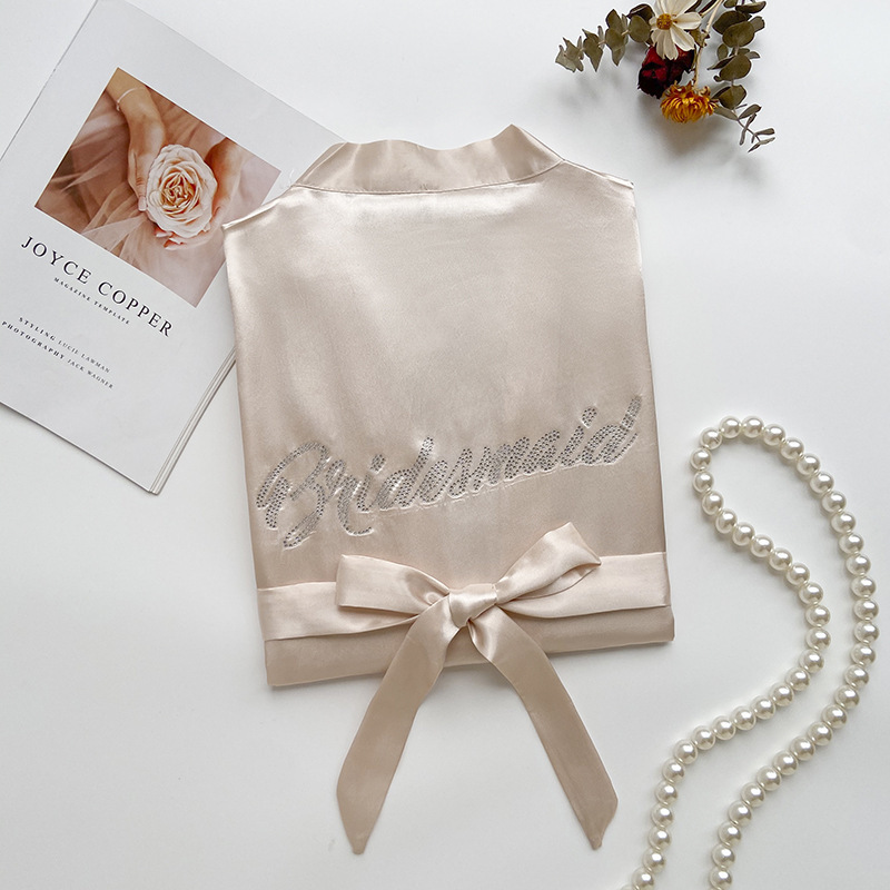 S11 bridesmaids champagne
