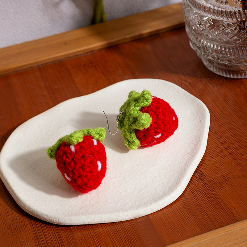 All Seasons Season 1 Pair Simple Style Strawberry Plating Cloth Drop Earrings
