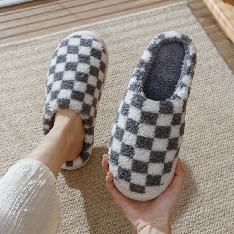 Zapatillas acolchadas de algodón para hombres, zapatos acolchados de algodón engrosados antideslizantes impermeables para el invierno, zapatillas acolchadas de algodón para el hogar de la pareja para el invierno