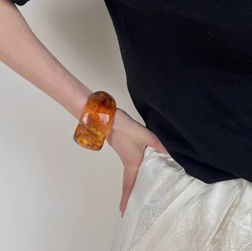 Casual Elegant Geometric Resin Bangles Wholesale display picture 6