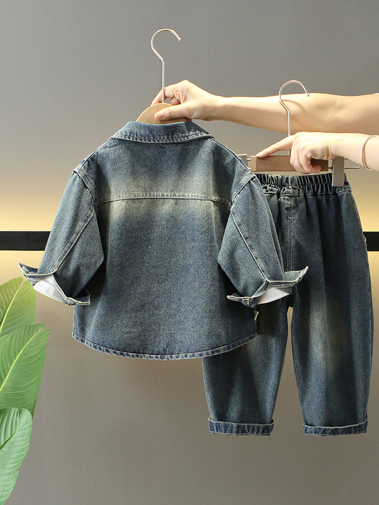 7057 traje de mezclilla para niños primavera y otoño 2025 nueva ropa de bebé de tres piezas de la calle frita y guapa para niños coreanos