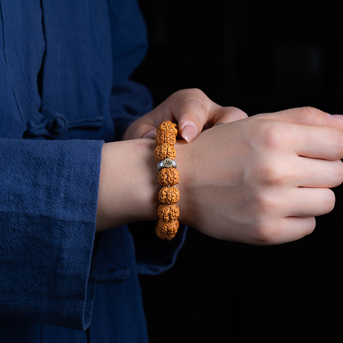 Explosive tree god small Rudraksha seed s925 silver bracelet plate Wenwan walnut men's single circle rosary hand piece