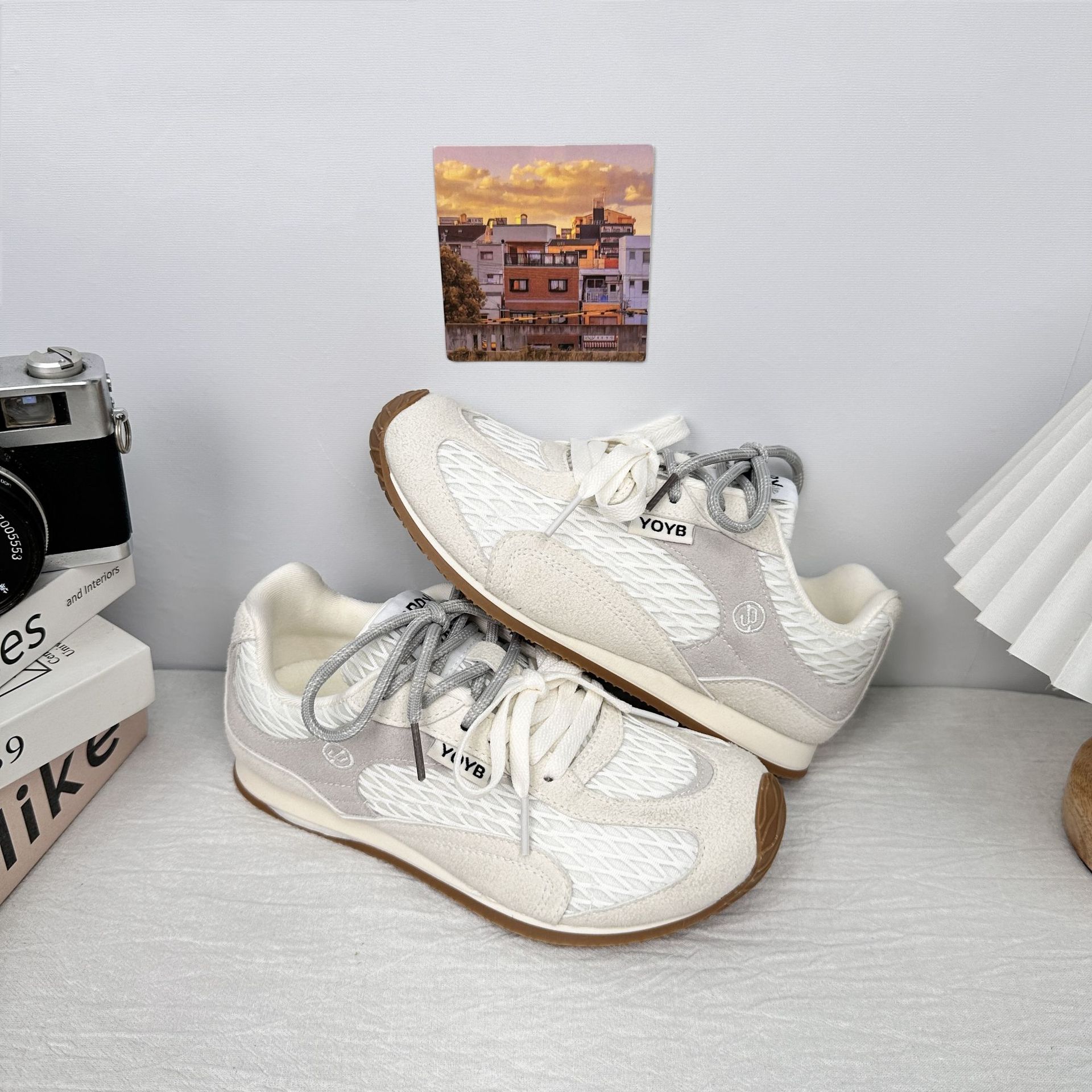 Zapatos de red deportiva de todo fósforo de onda lejana 2025 nuevos zapatos de entrenamiento alemán retro de nicho zapatillas de deporte casuales planas resistentes al desgaste