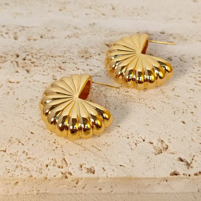 22g Weight 1 Pair Retro Geometric Plating Titanium Steel Ear Studs