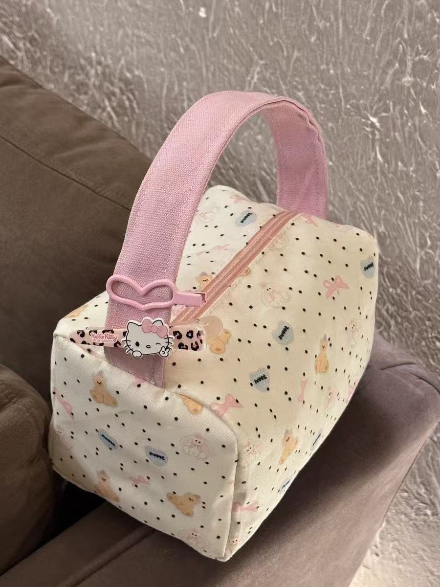 New Style Ins Cartoon Bear Makeup Bag, Toiletry Bag, Convenient Travel Storage, Large Capacity Three-Dimensional Handbag