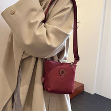 б���Ů����ţ�򲼷�ˮ�ٴ�Ό��p���o���ռ{С�����Æμ���ð�