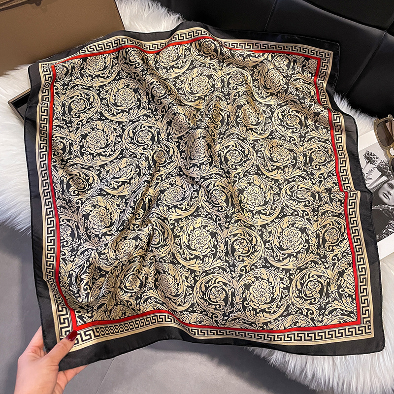 新商品の小さい方の巾70cm韓国のサテンの方の巾のシルクの女性の装飾の小さいマントは首を囲んで多くの卸売りをします。|undefined