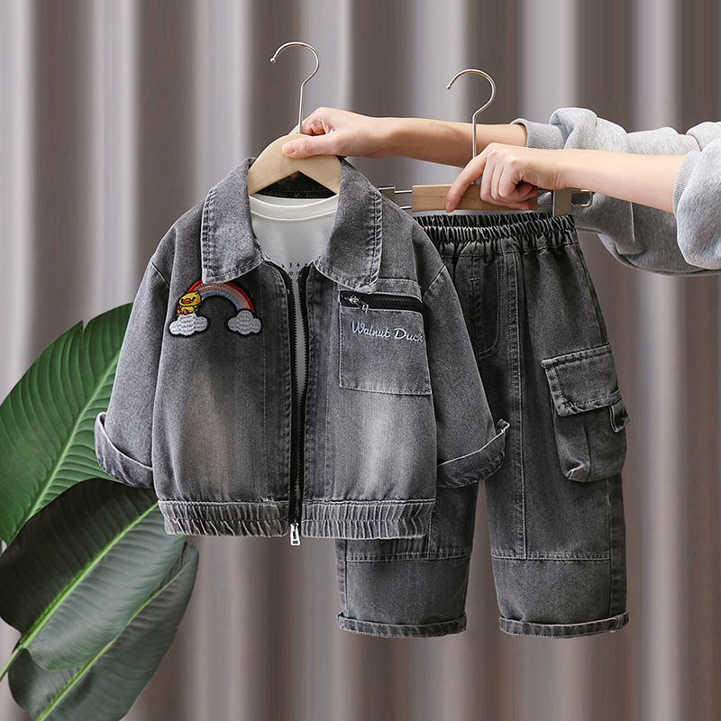 7788 ropa para niños traje de primavera para niños estilo coreano estilo occidental ropa de mezclilla para niños primavera y otoño moda de dos piezas de celebridades de Internet