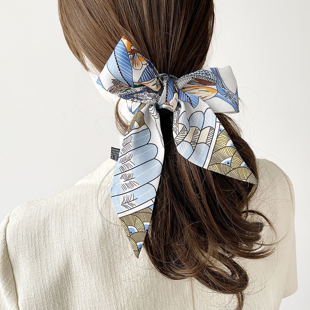 Women's Elegant Retro Printing Bag Satin Silk Scarf display picture 11