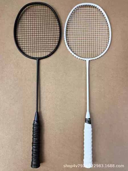 Wholesale Full Carbon Fiber Racket, Durable, Ultra-Light, Primary School Male and Female Middle School Student Training Badminton Racket Single Racket