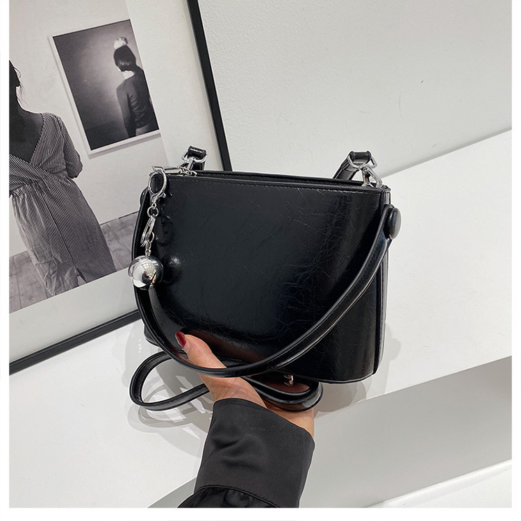 New 2024 niche fragrance style single shoulder crossbody bag, fashionable and versatile Korean version small bag_voghion.com