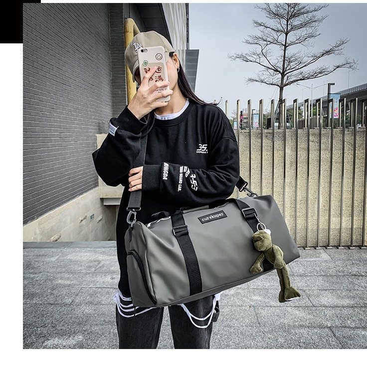 Nueva bolsa de viaje bolsa de almacenamiento de alojamiento Yoga Fitness Bolsa de embarque bolsa de entrega bolsa de mensajero portátil fábrica de productos al por mayor