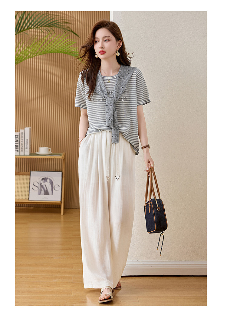 Bộ quần áo hai mảnh sọc kẻ thiết kế khăn choàng phối quần ống đứng thời trang — màu đen, màu trắng ngà chi tiết 14