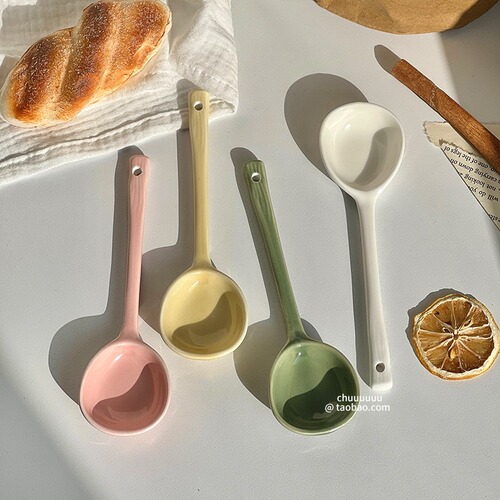 Ins style hand-kneaded irregular Japanese-style ceramic spoon, high-looking household soup long-handled rice spoon, snail rice spoon