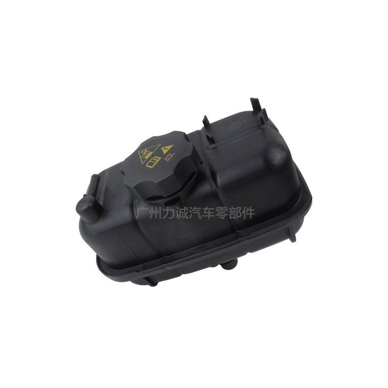 68364312AC Auxiliary Water Tank (with cover) is suitable for Jeep Wrangler 18-25 models/Gladiator 20-25 models
