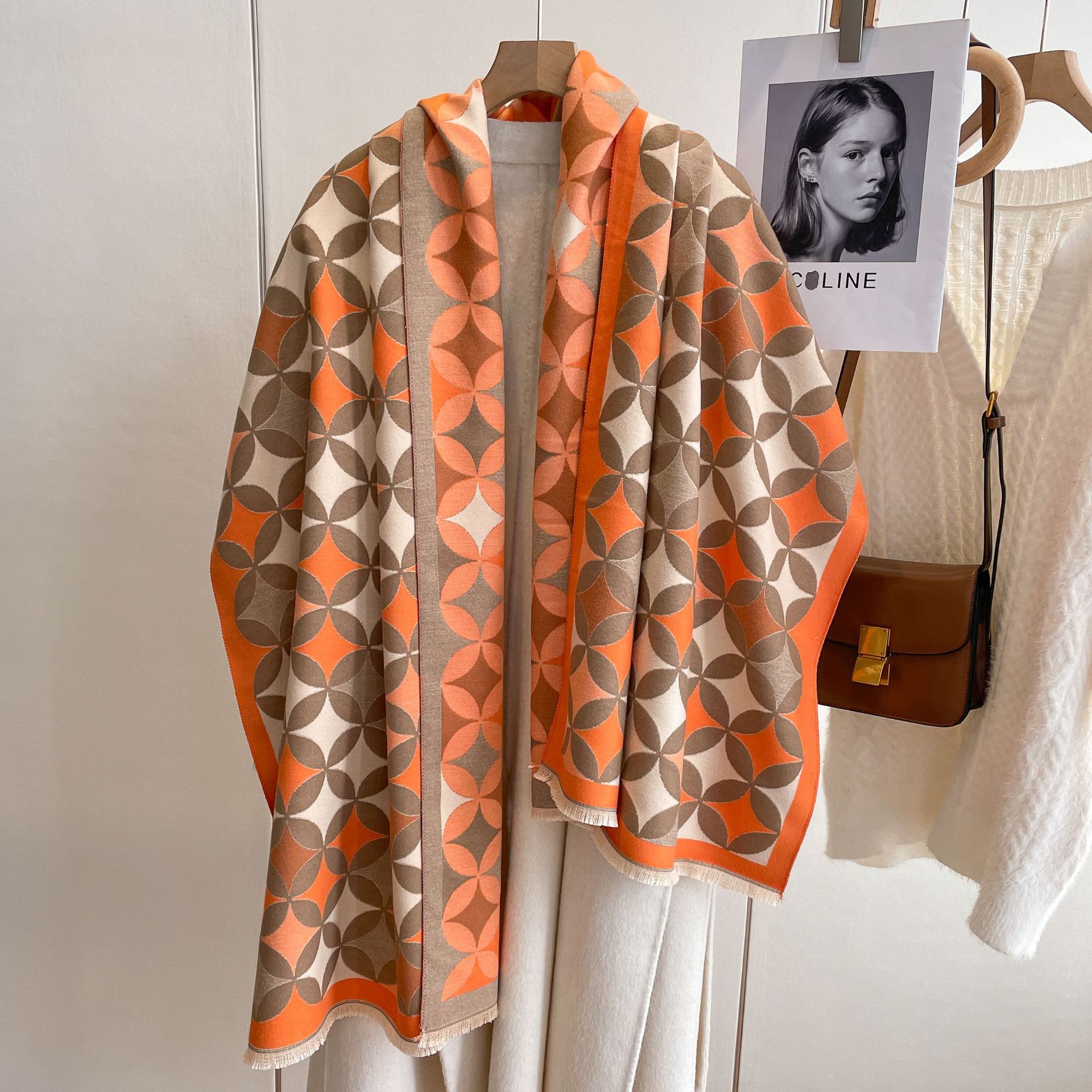 Otoño e Invierno estilo coreano versátil clásico diamante a cuadros bufanda de Cachemira engrosada de las mujeres habitación con aire acondicionado bufanda caliente chal