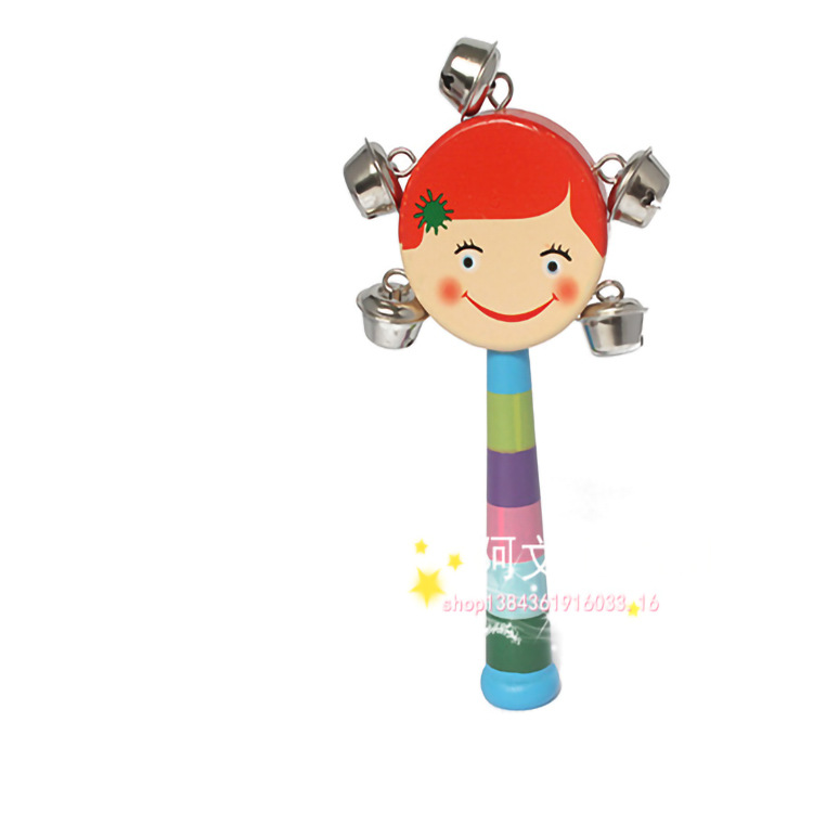 Artesanías de madera bebé juguetes niños de dibujos animados de educación temprana instrumento musical de doble cara con campana sonajero al por mayor