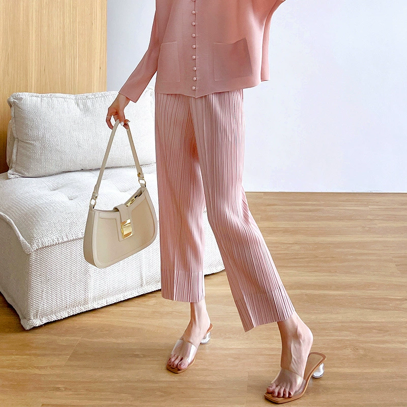 Плиссированные брюки Miyake для женщин с маленькой стопой, высокой талией, один размер подходит всем, Xiaohongshu 2025, весенне-летние утягивающие брюки с эластичной резинкой на талии, маленькие прямые повседневные брюки