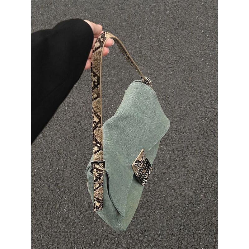 New High-Quality Bags, New Fashionable Denim Bags, Retro Baguette Armpit Bags, New Versatile Shoulder Bags New High-Quality Bags, New Fashionable Denim Bags, Retro Baguette Armpit Bags, New Versatile Shoulder Bags