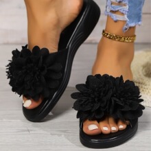 双胞胎粘花女凉拖2024年夏季新款平底大码休闲女凉拖厂家批代发