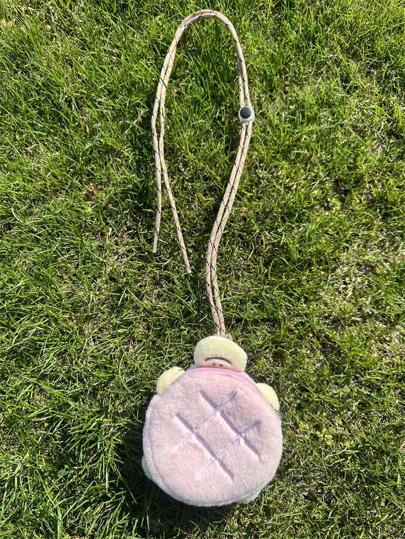 オリジナルのかわいい亀の変な表情シリーズのぬいぐるみの座布団の筆袋の小銭入れの首のイヤホンの包みのプレゼント