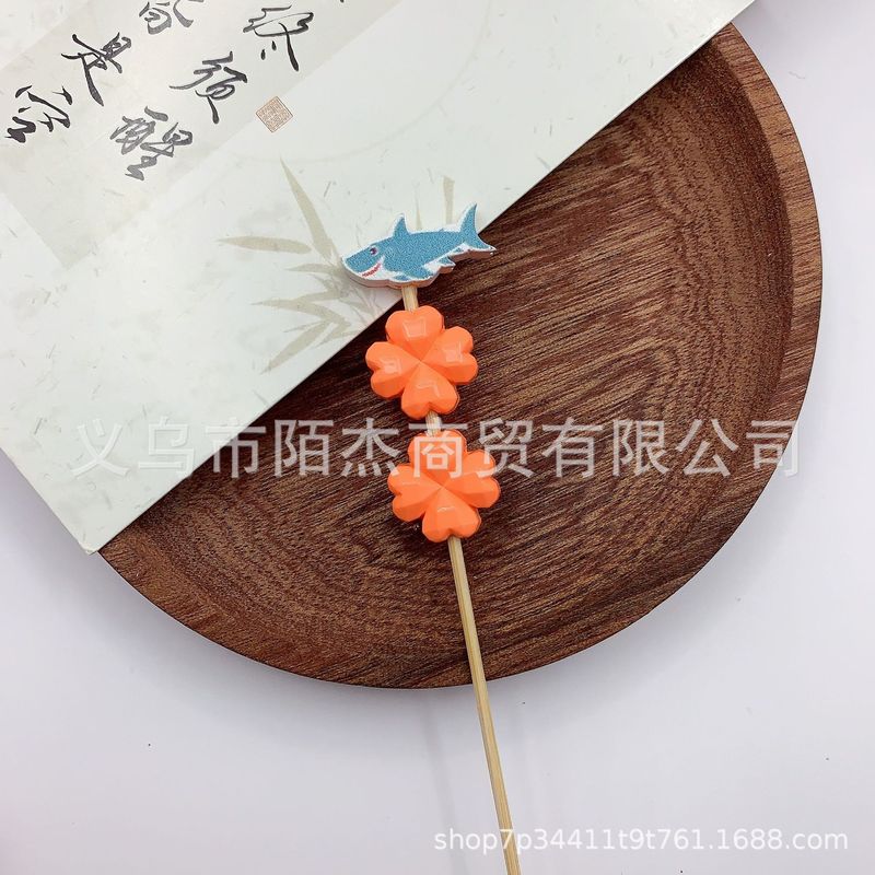 新しいソリッドカラーアクリル 14 ミリメートルストレートホール愛四つ葉のクローバー DIY ネックレス携帯電話チェーンビーズルースビーズジュエリーアクセサリー|undefined