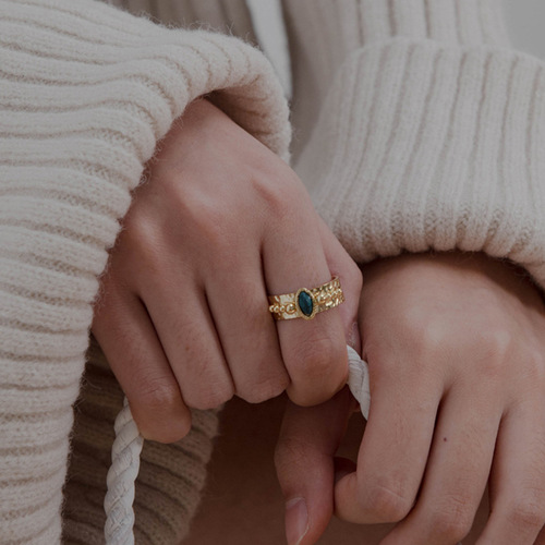 Titanium steel plated 18K gold ring European and American fashionable knock pattern ring surface gold plated non-fading opening adjustable hand jewelry for women