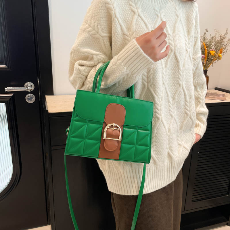 2024 nueva moda europea y americana ventas en caliente, estilo retro simple y casual, tendencia de un solo hombro, temperamento de nicho simple