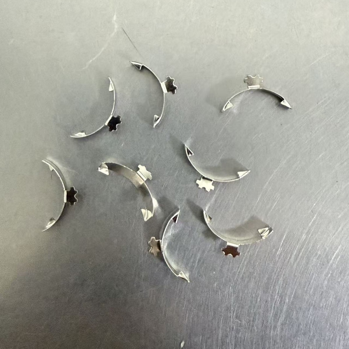 供应CR2032防丢器正极弹片，CR2032圆弧压舌贴片正极