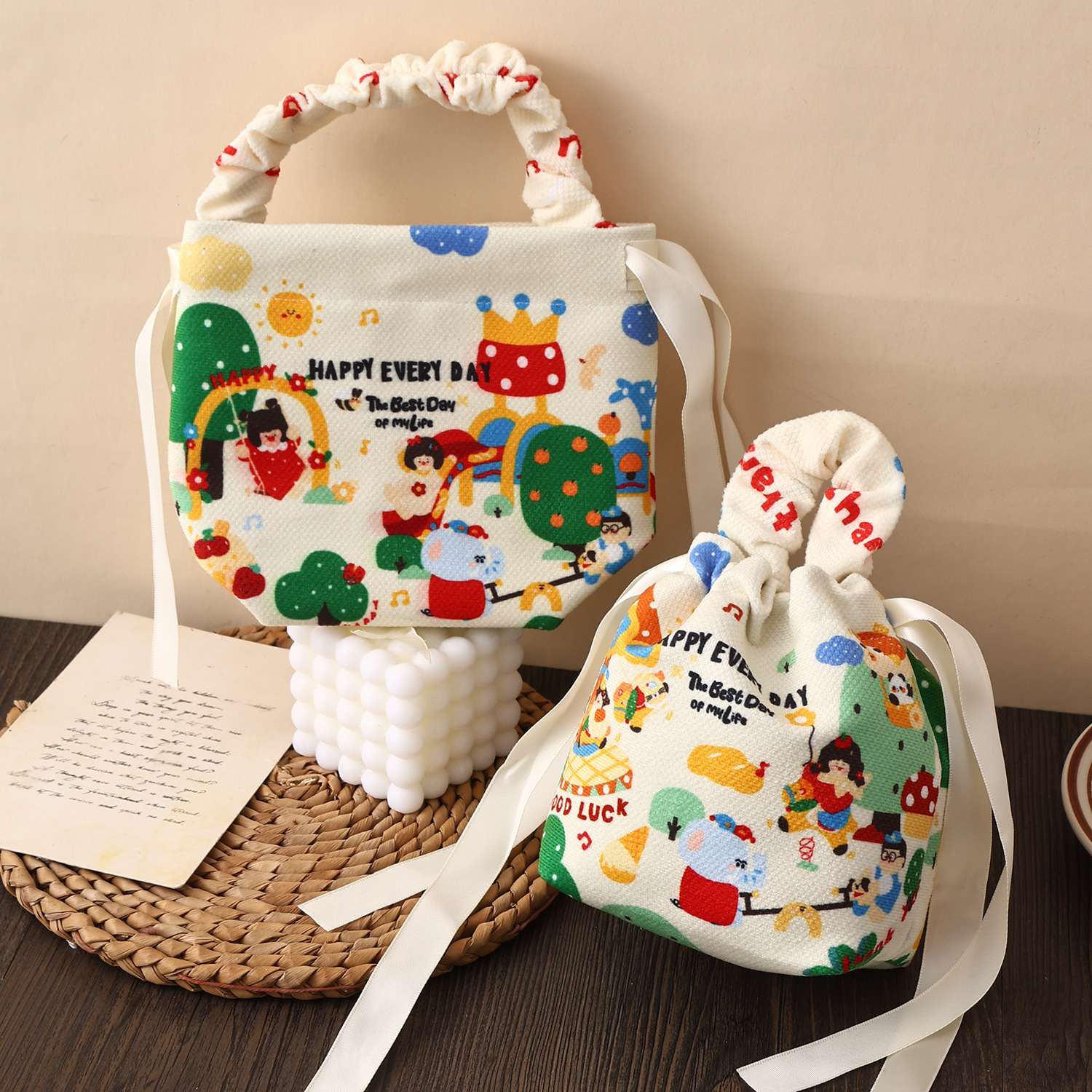 Caja de dulces de boda para bebés Bolsa de dulces para el día de los niños Caja de regalo de luna llena con la mano Caja vacía de cumpleaños Caja de nacimiento para niños al por mayor