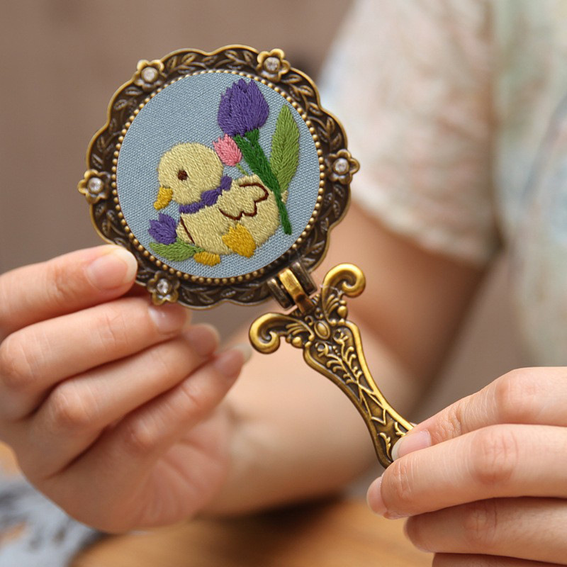 Entrega de una pieza bordado bricolaje paquete de material hecho a mano auto-bordado tela maquillaje espejo novicio estilo antiguo mano laminado espejo