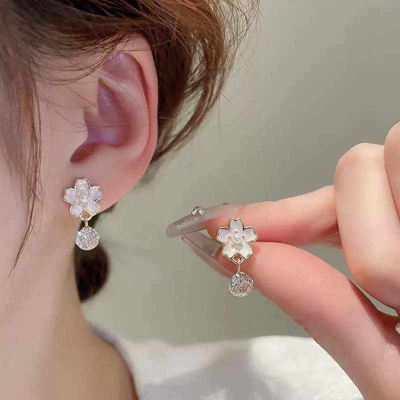 Милые серьги из жемчуга, мелкий дизайн, серебряная игла, цветочек, серебро 925 пробы, качественный стиль